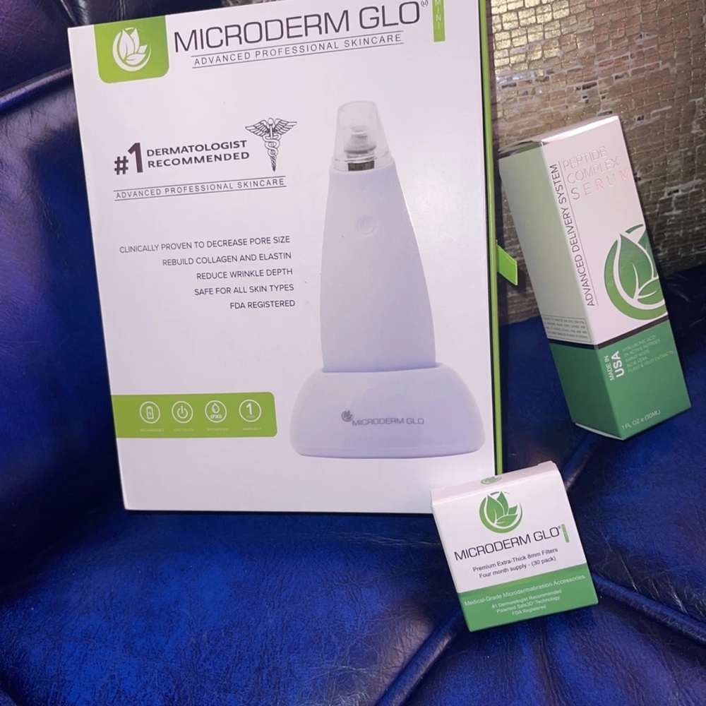 Microderm Glo Skincare Device Set